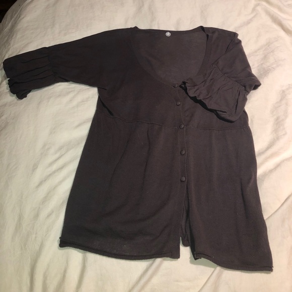 Brown blouse - Picture 1 of 4